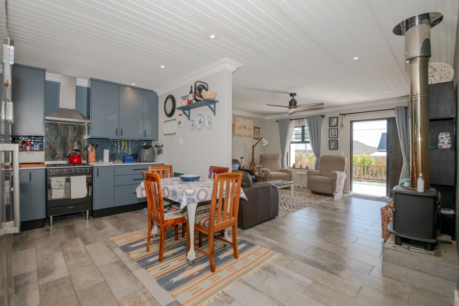 2 Bedroom Property for Sale in Pringle Bay Western Cape